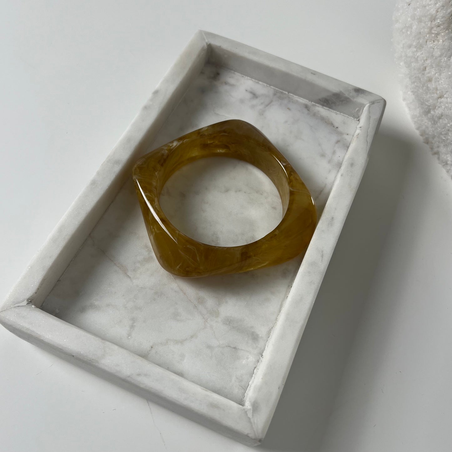 Caramel glow Bangle H001