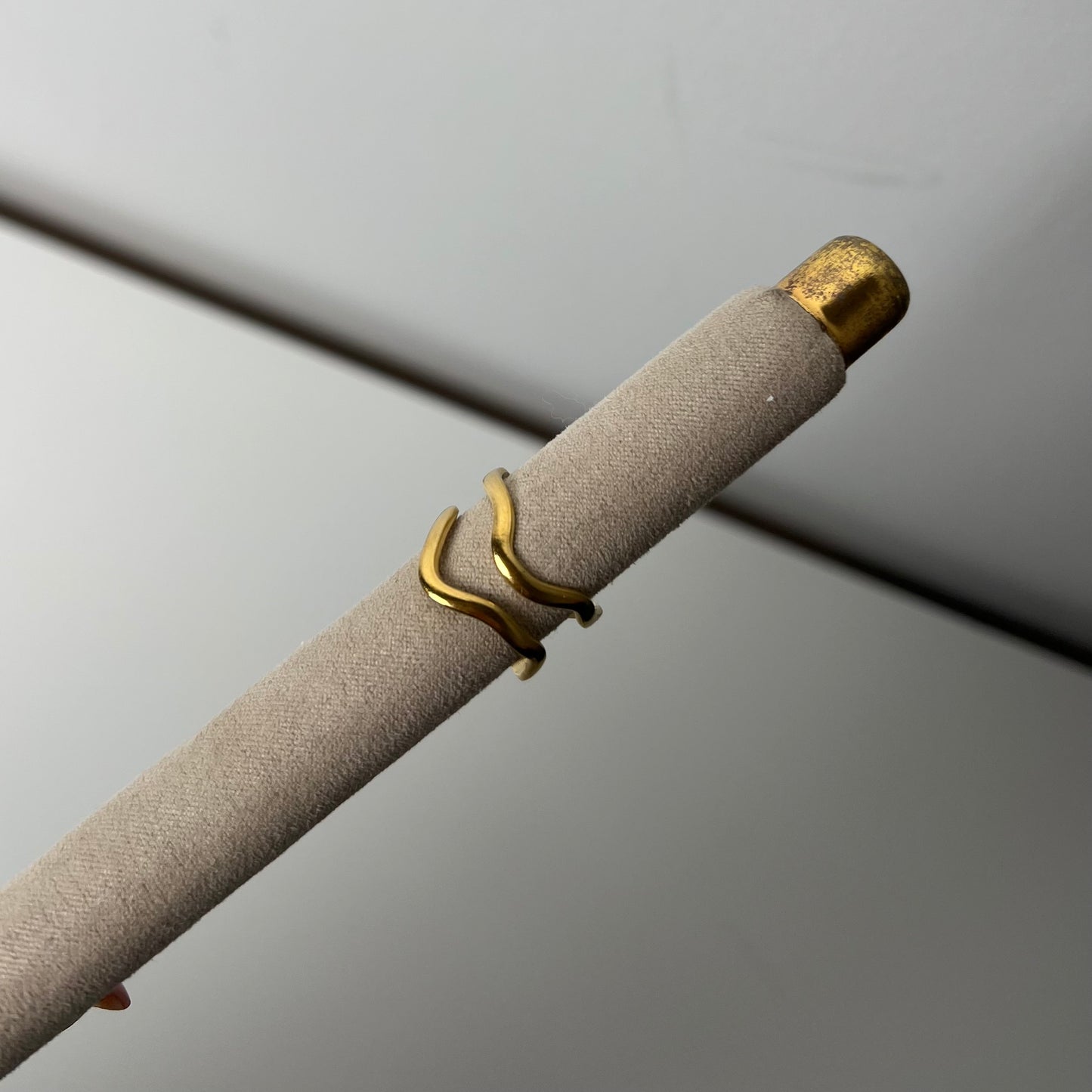 Golden wave Ring R015