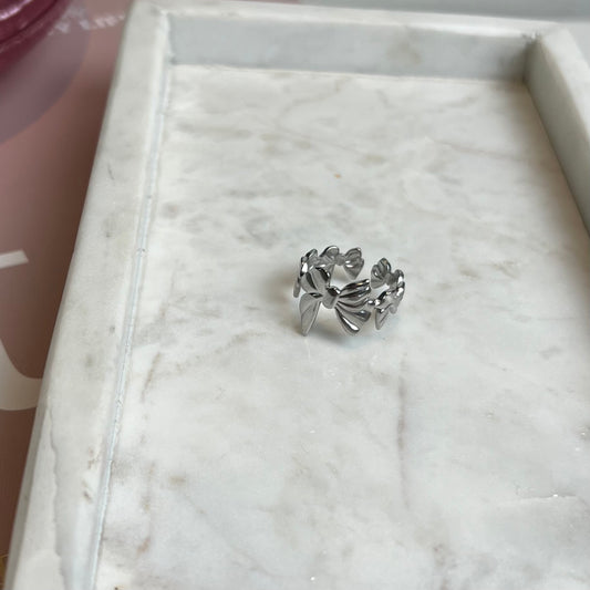 Lilo bow Ring R028