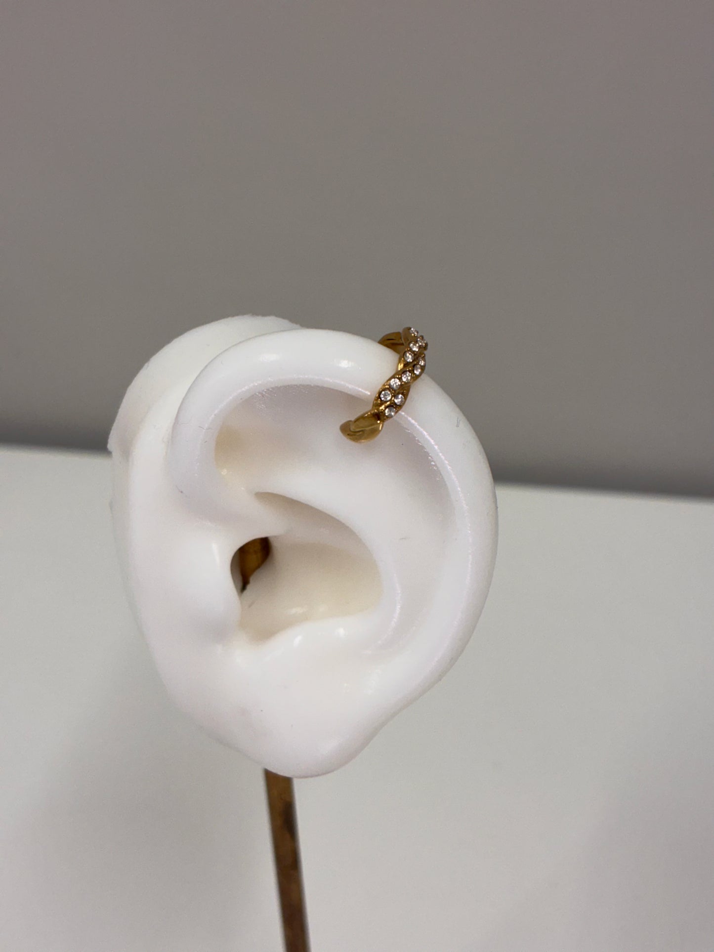 Stella spark Earcuff O044