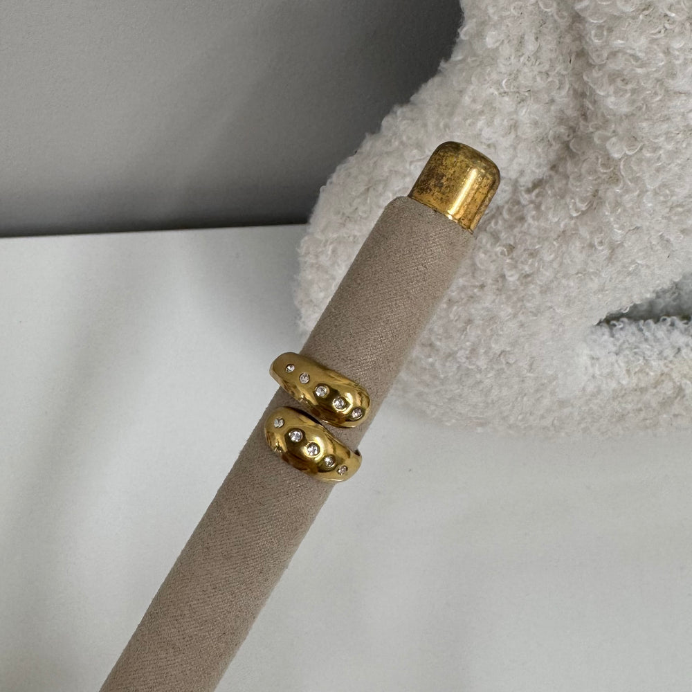 Diamond twisted Ring S001