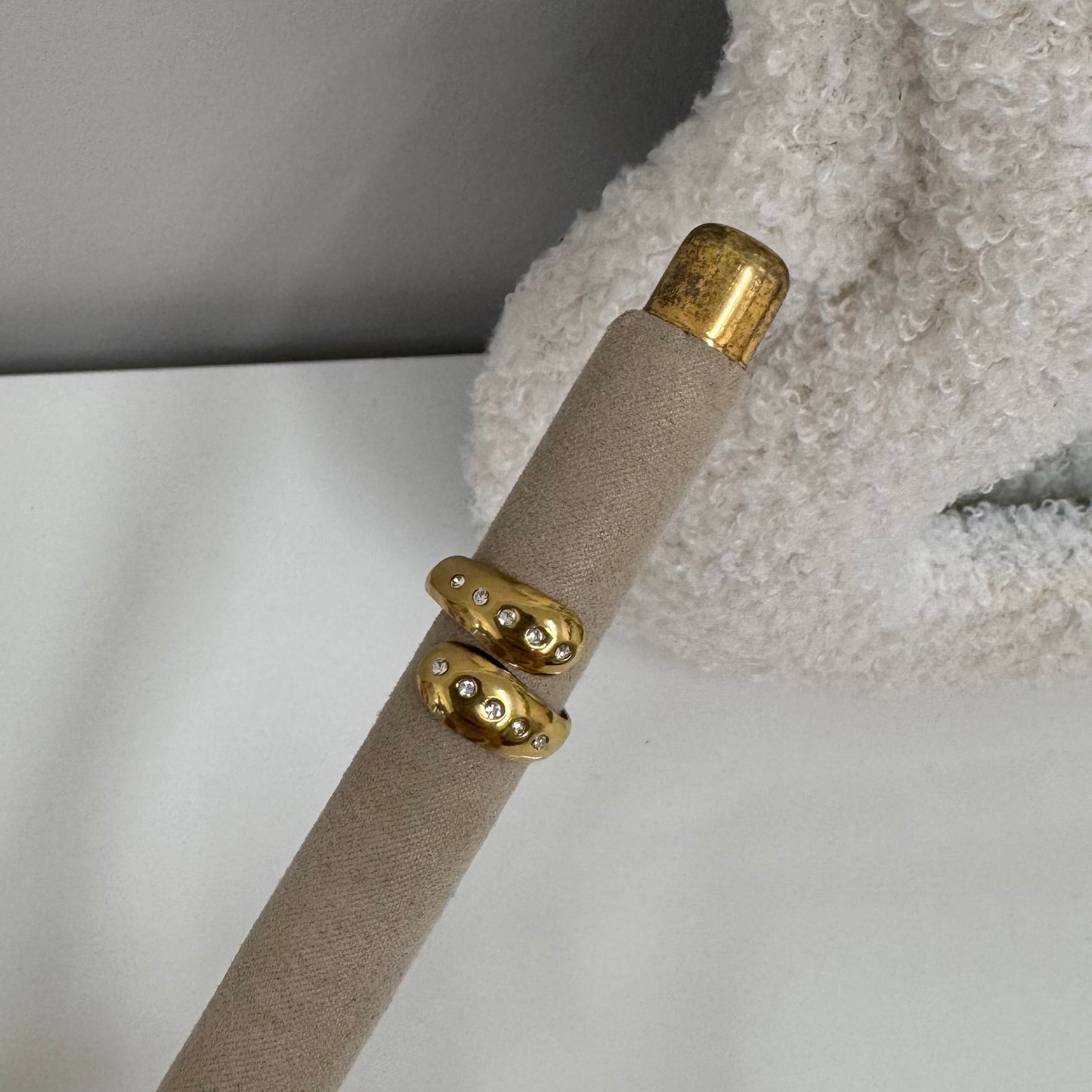 Diamond twisted Ring S001