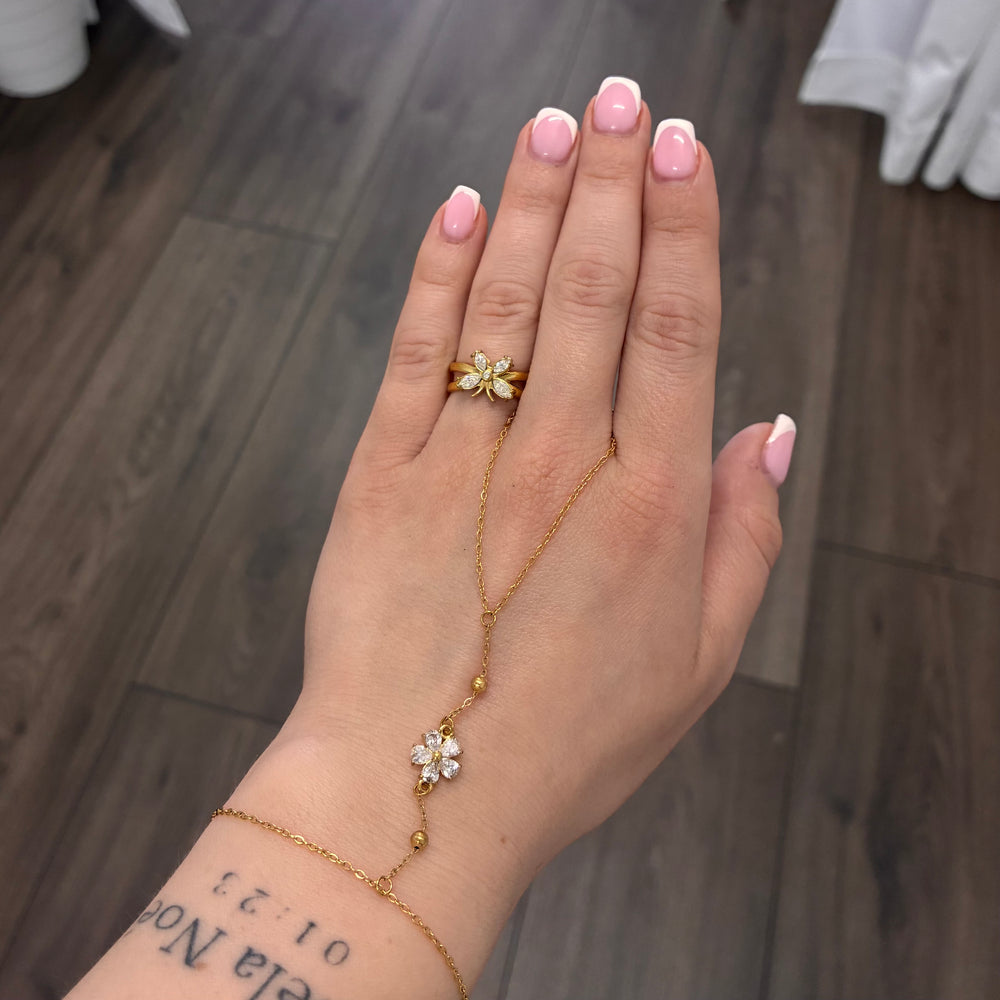 Diamond bloom handchain A012