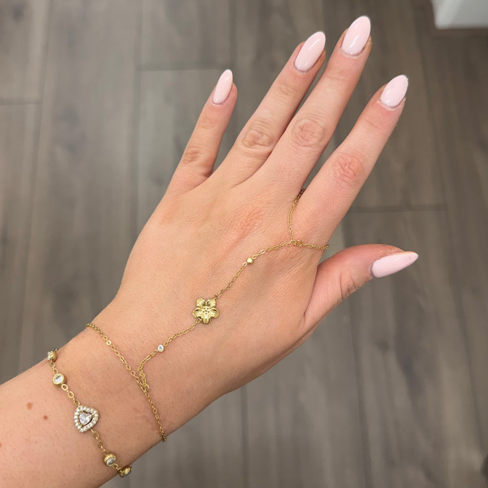 Bloom hand chain A041