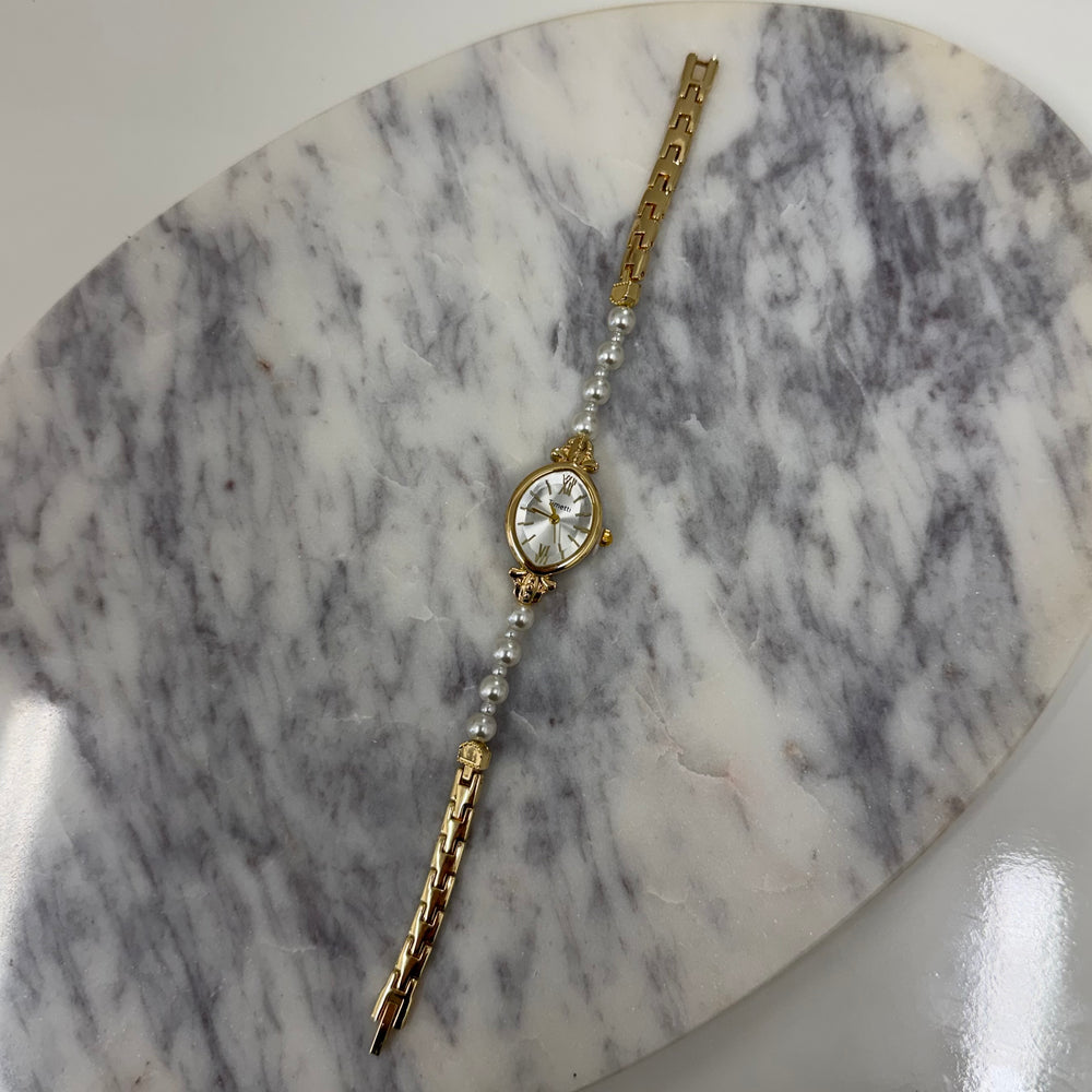 One pearl Watch