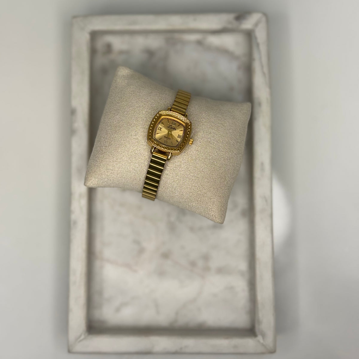 Élise Vintage Watch H009