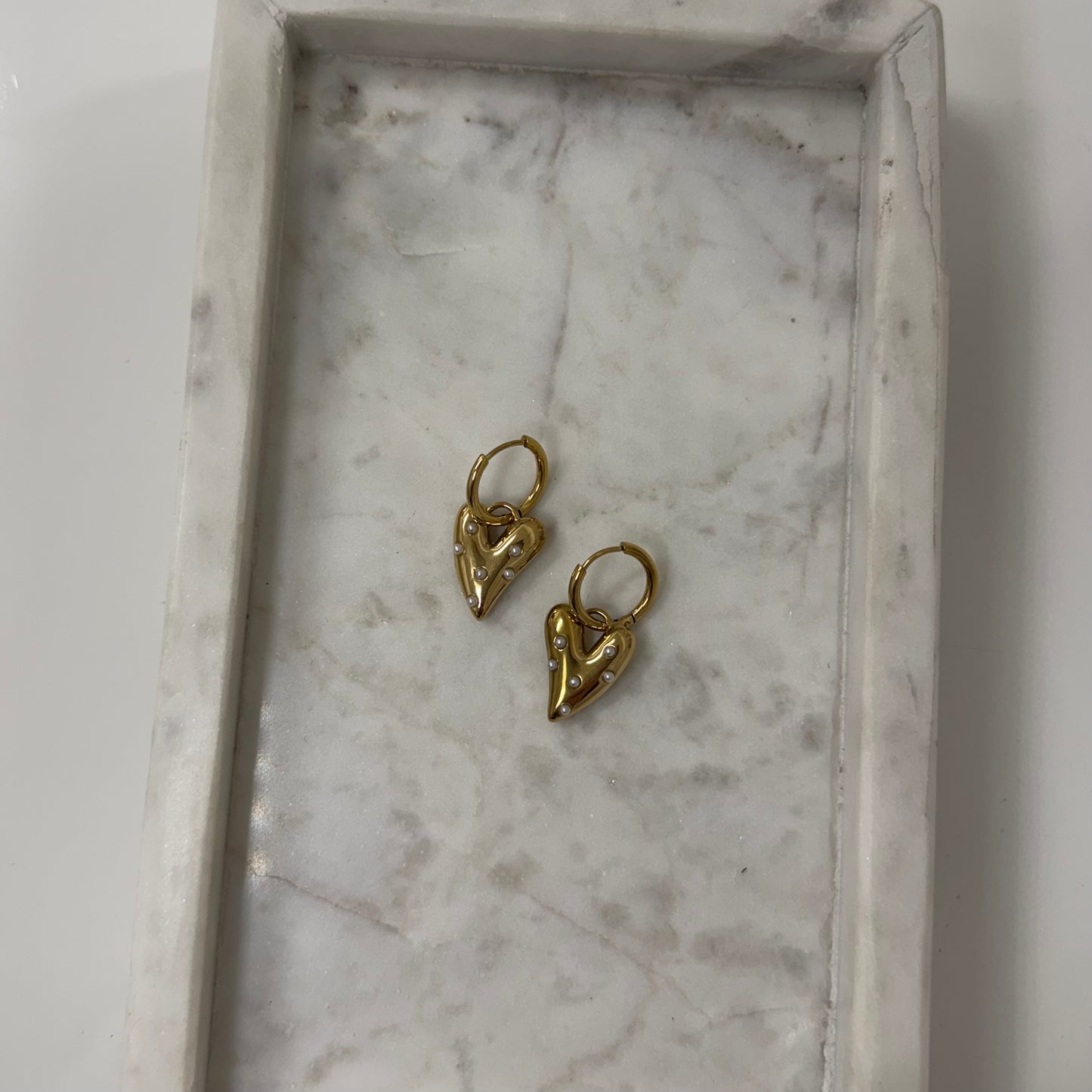 Mini pearl heart Oorbellen O010