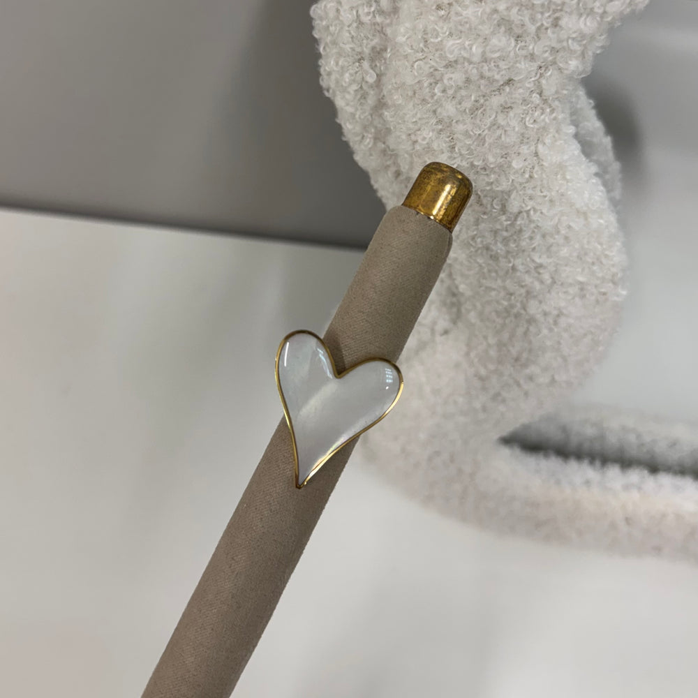 Big white heart Ring R006