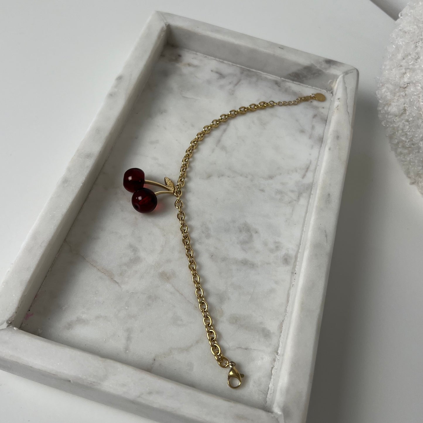 Cherry Delight Armband A003
