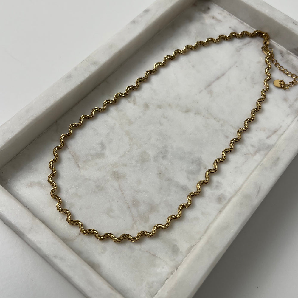 Wave gold ketting K006