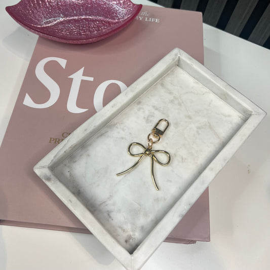 Gold bow charm H003