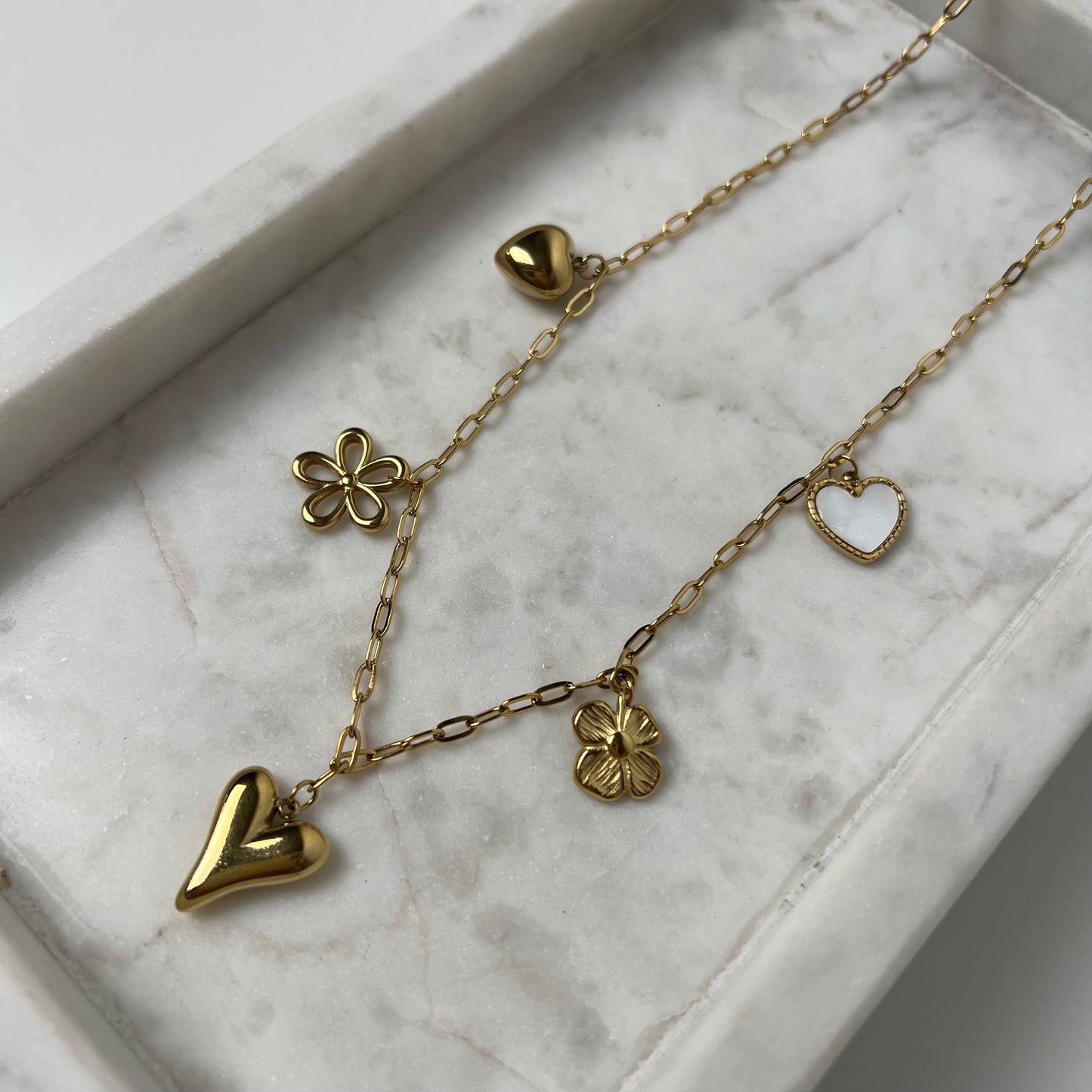 Golden hearts ketting K021
