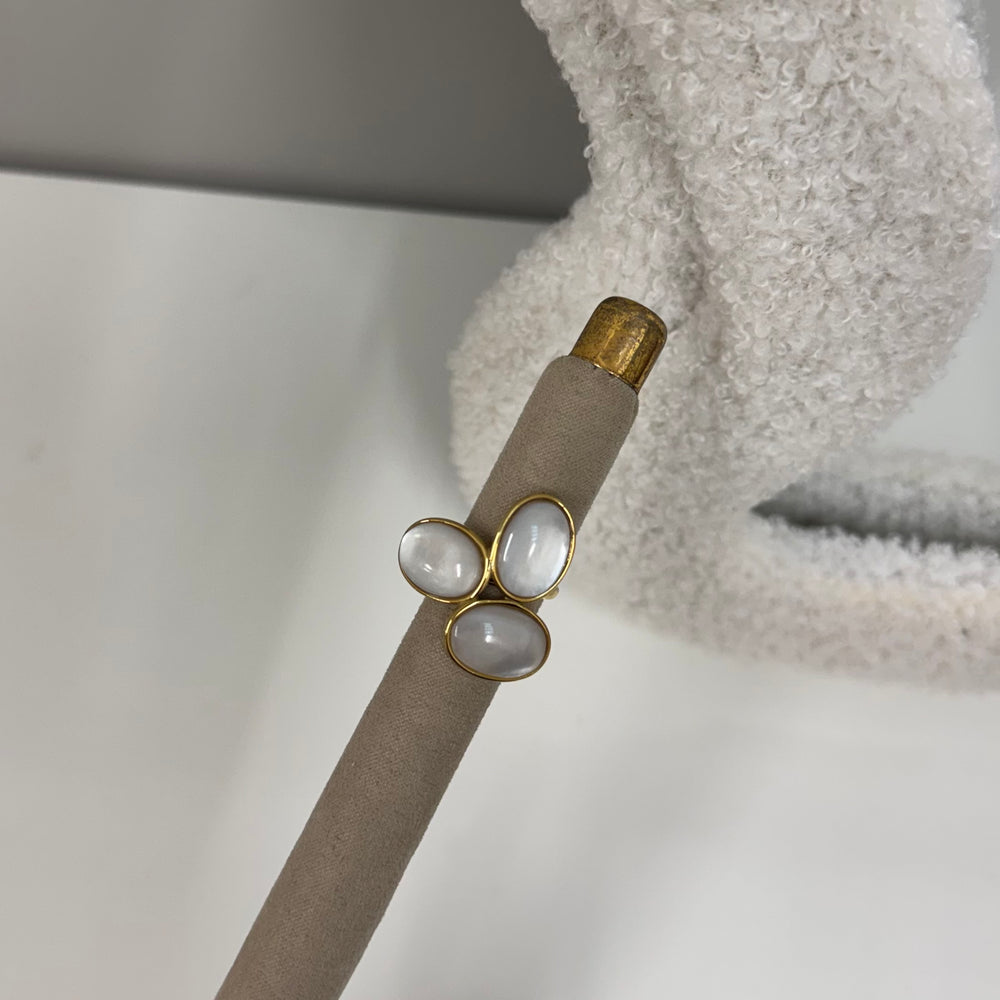 Triple white ring R007