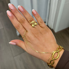 Twisted Hand chain A026